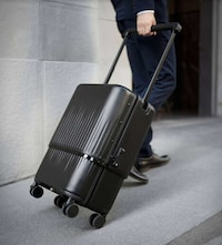 Expandable Hard-Sided Suitcases Image 2