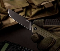 Army-Grade Pocket Knives Image 3