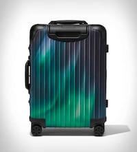 Northern Lights Suitcases Image 2