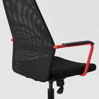 Low-Cost Gamer Furniture Image 4