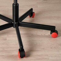 Low-Cost Gamer Furniture Image 6