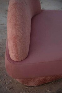 Nature-Inspired Curvaceous Furniture Image 2