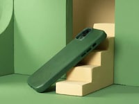 Handcrafted Leather Smartphone Cases Image 7