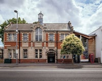 Wood-Lined London Libraries