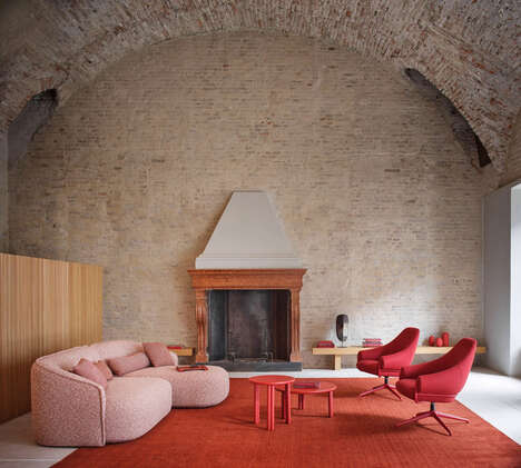 Padded Upright Vibrant Chairs