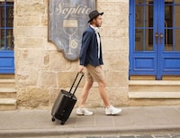 Adjustable Expansive Luggage Designs
