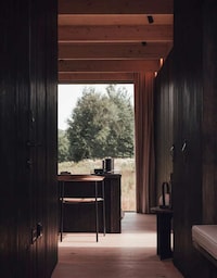 Elegant Off-Grid Cabin Designs Image 4