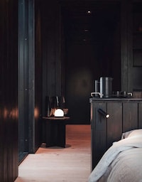 Elegant Off-Grid Cabin Designs Image 7