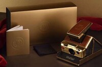 Solid Gold Instant Cameras Image 3