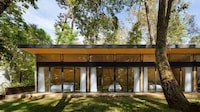Spacious Forest Vacation Retreats Image 3