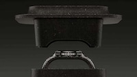Seaweed-Crafted Watch Packaging