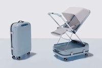 Stroller-Equipped Suitcase Designs Image 1