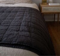 Chic Linen Quilt Designs Image 3