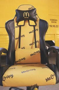 QSR-Branded Gaming Chairs Image 2