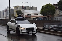 Weather-Metric Robot Taxis