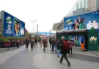 AR Fragrance Campaigns
