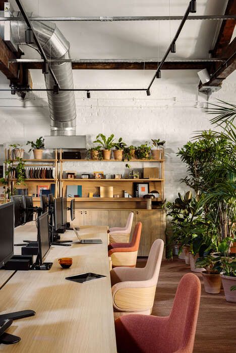 Plant-Centric Dynamic Office Spaces