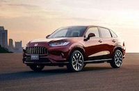 Posh Practical Hybrid SUVs Image 1