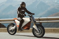 Transforming Electric Motorcycle Concepts Image 1