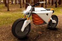 Transforming Electric Motorcycle Concepts Image 5