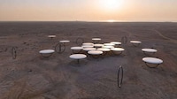 Desert Reflective Art Installations Image 3