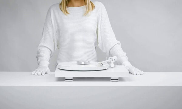 Stark Minimalist Turntables