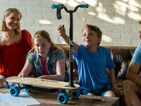 STEM-Inspired Electric Skateboards Image 3