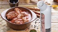 Multi-Seasoning Spice Grinders Image 2