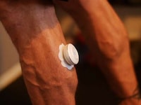Wearable Therapeutic Pain Relievers Image 4