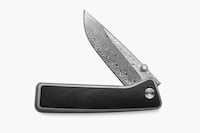 Deluxe Damascus Pocket Knives Image 1