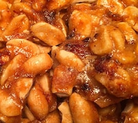 Bacon-Infused Peanut Brittles Image 3