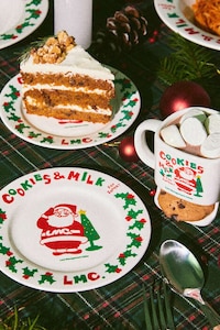 Christmas-Themed Home Goods Image 3