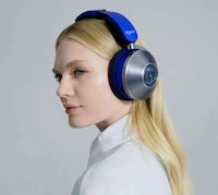 High-Tech Air-Purifying Masks Image 3