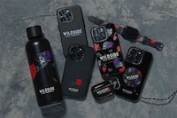 Flower-Themed Tech Accessories Image 1