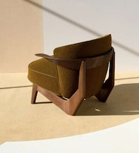 Angularly Ergonomic Lounge Chairs Image 2