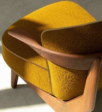 Angularly Ergonomic Lounge Chairs Image 4