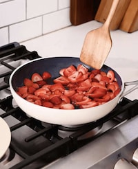 Chic Non-Stick Pans Image 8
