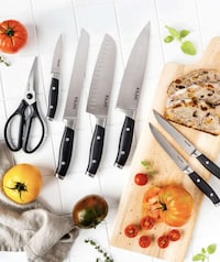Comprehensive Contemporary Knife Sets Image 3