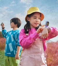Detachable Display Kids Smartwatches Image 1