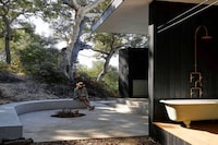 Campsite-Inspired Timber Beach Homes Image 2