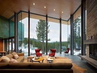 Mid-Century-Themed Vacation Homes