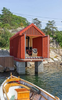 Coastal Bright Red Cabins Image 2