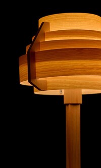 Pine Wood-Inspired Minimal Lamps Image 2