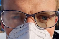 Non-Fogging Nano-Thin Gold Layers Image 1