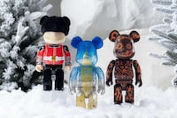 London-Inspired Bear Figures