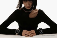 Metallic Designer Smartwatches Image 3