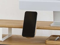 Timber Clamp-Equipped Smartphone Mounts Image 3