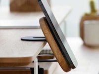 Timber Clamp-Equipped Smartphone Mounts Image 5