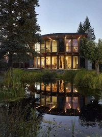 Chic Curved Houses Image 3