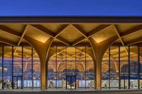 Elegant Grocery Shopping Spaces Image 4